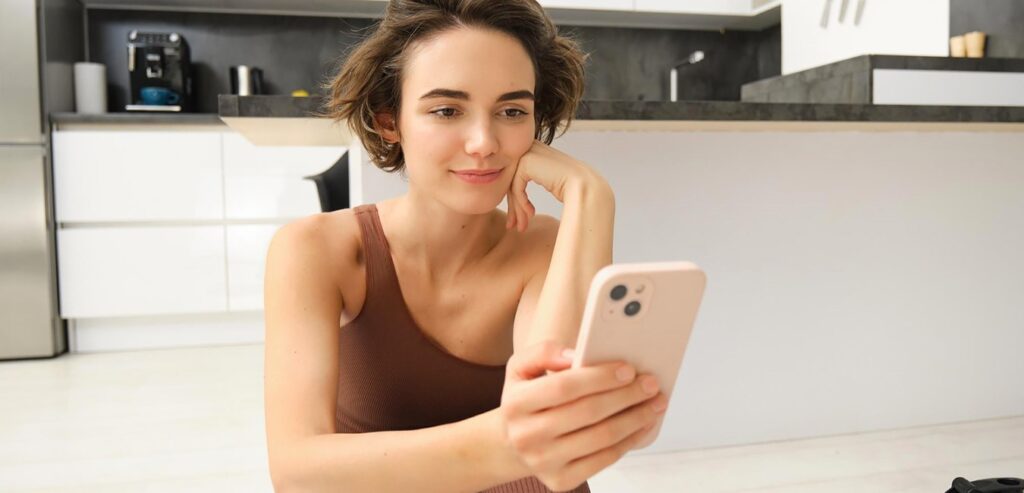 Чехлы для iPhone 13: Защита и Стиль от Custom Studio Чехлы для iPhone 13